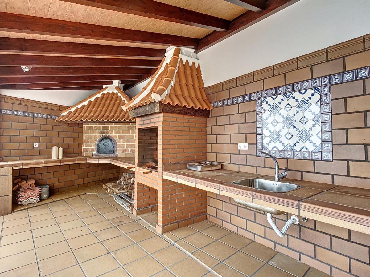 Vinhaticos Villa By Atlantic Holiday بورتو مونيز المظهر الخارجي الصورة