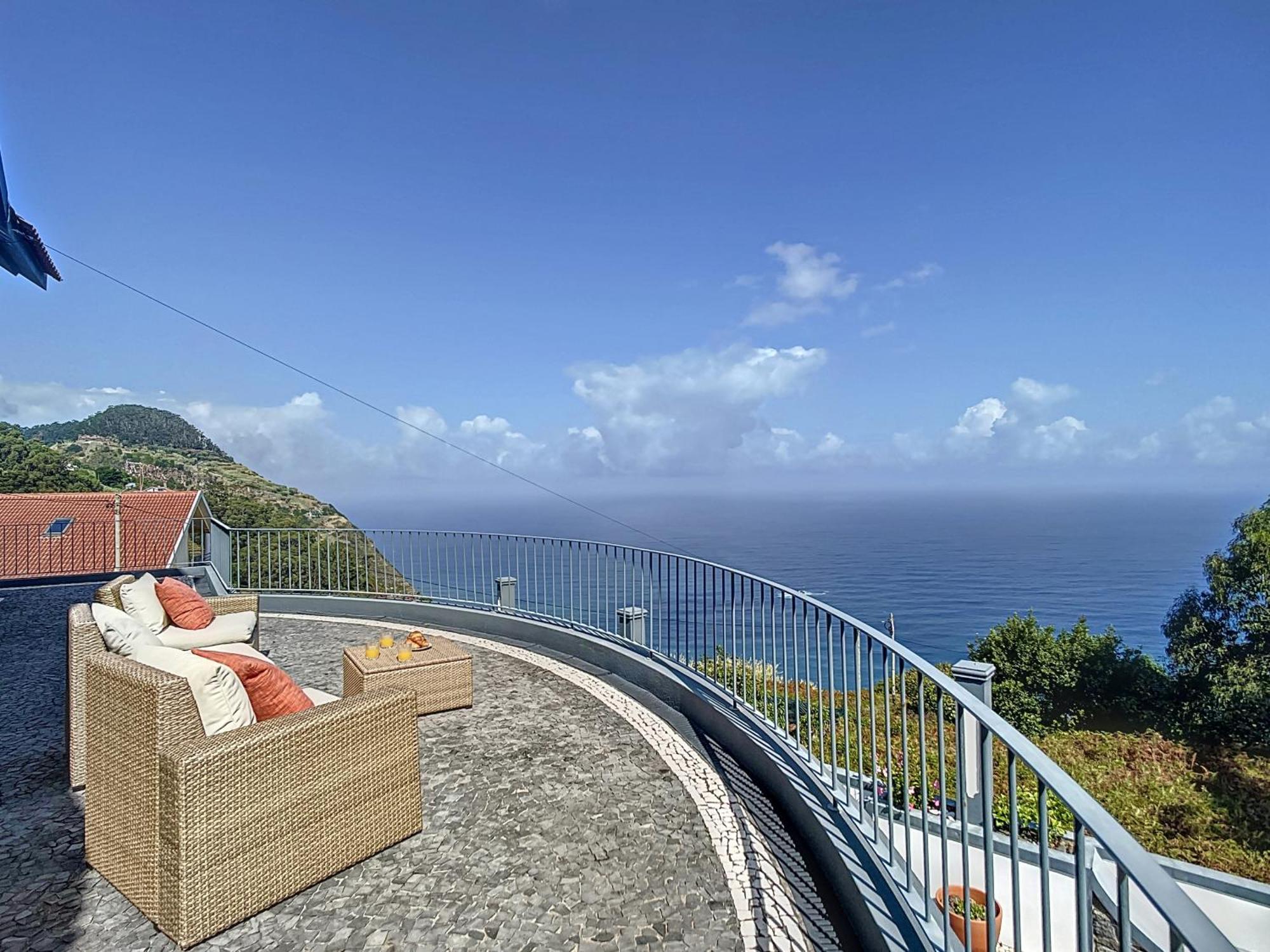 Vinhaticos Villa By Atlantic Holiday بورتو مونيز المظهر الخارجي الصورة