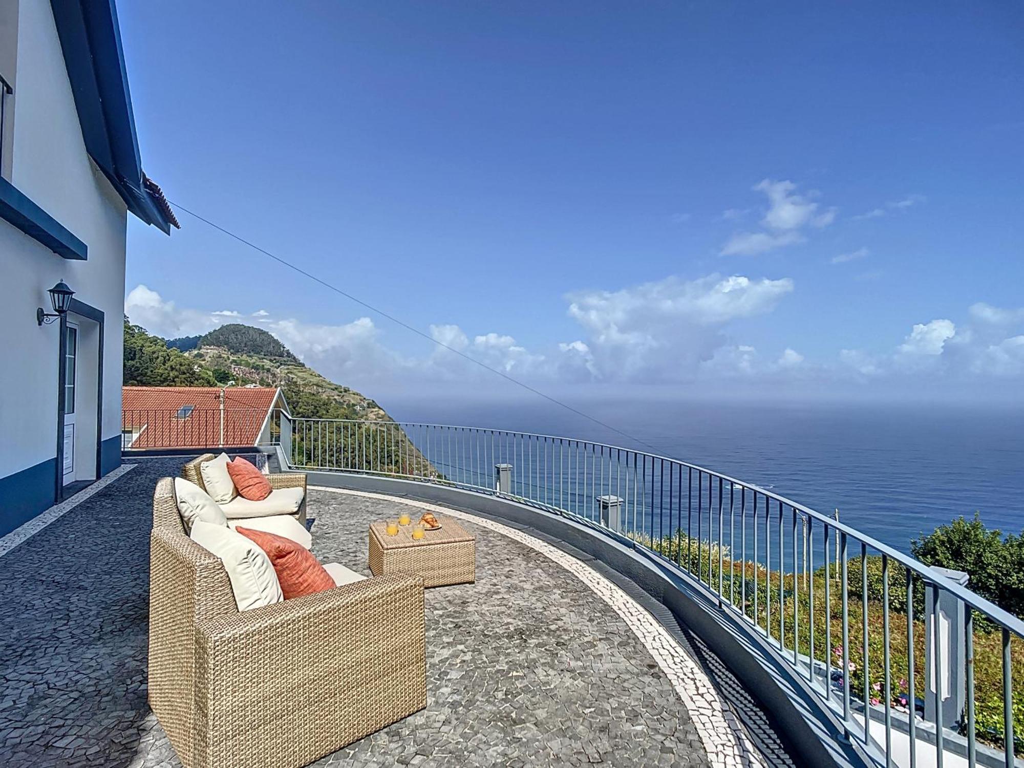 Vinhaticos Villa By Atlantic Holiday بورتو مونيز المظهر الخارجي الصورة